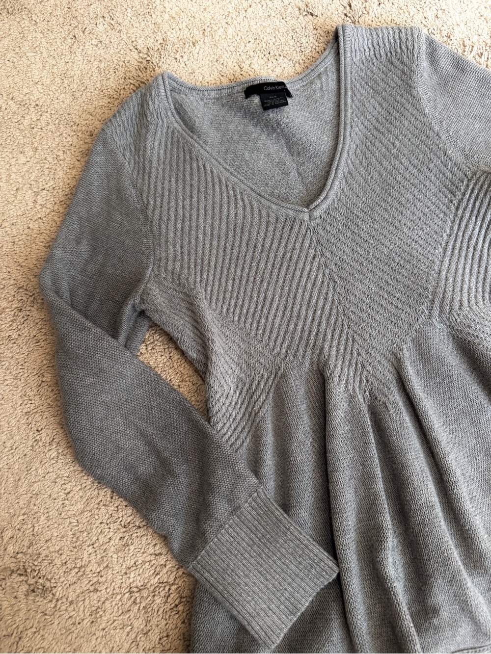 Womens Calvin Klein Gray Knit Sweater Size L V-Neck Peplum Long Sleeve Fitted